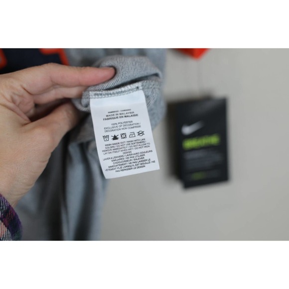 Nike Dri-Fit Womens‎ Short Sleeve V-Neck Printed T-Shirt Small Iowa Fit Gray - Picture 7 of 10